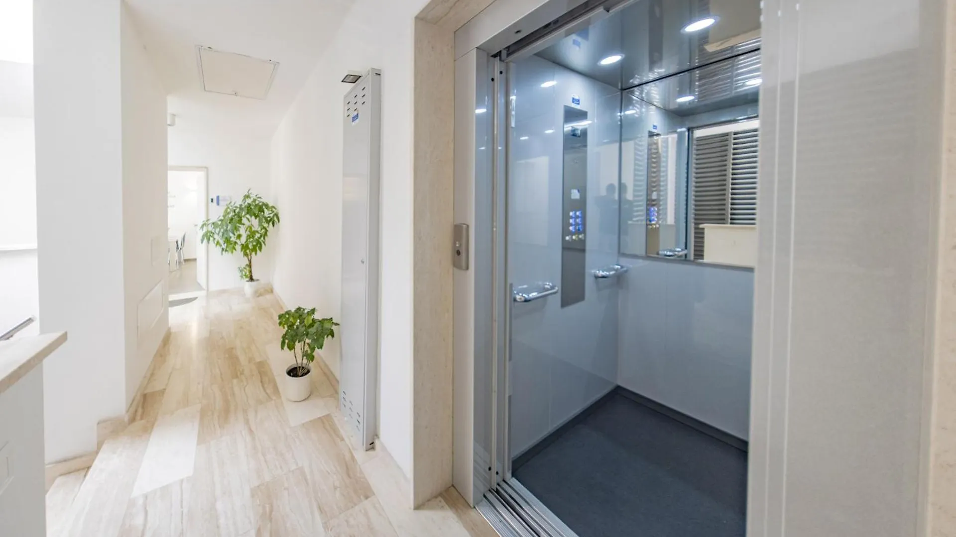 Bcolors Rooms, Selargius Is Corrias Pirri Italia