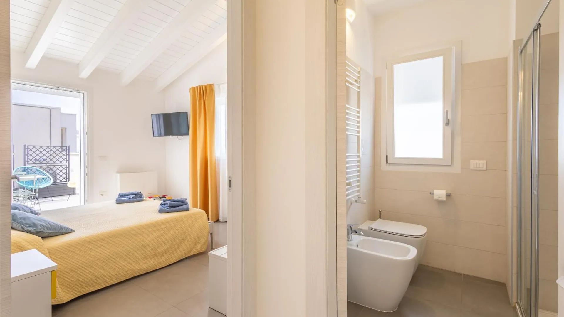 Affittacamere Bcolors Rooms, Selargius Is Corrias Pirri